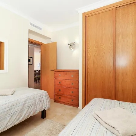 Malibu B3 Luxury 2br By Rafleys, Paronamic Sea Views
