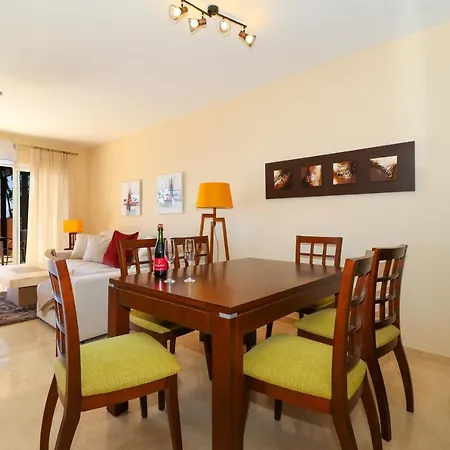 Malibu B3 Luxury 2br By Rafleys, Paronamic Sea Views * Malaga